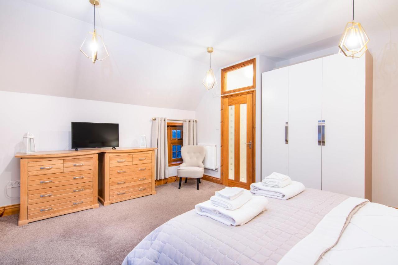 The Roost Group - The Coach House - Hot Tub Villa Gravesend Buitenkant foto