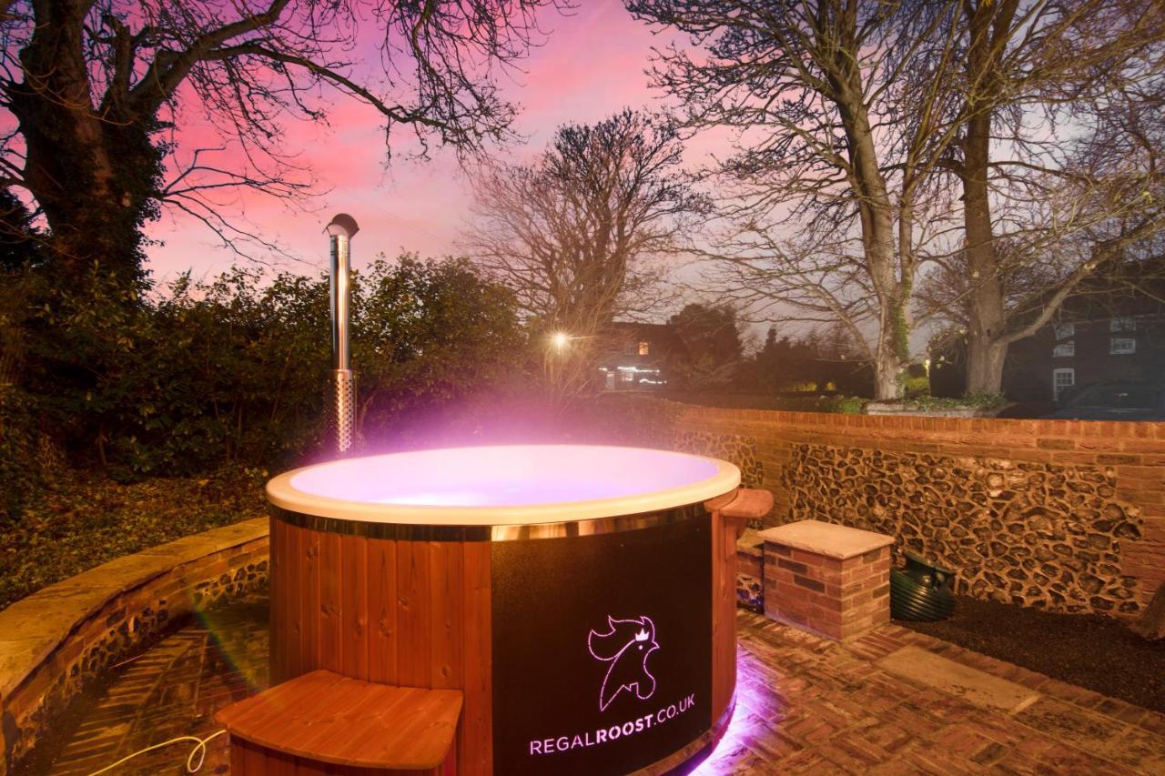The Roost Group - The Coach House - Hot Tub Villa Gravesend Buitenkant foto